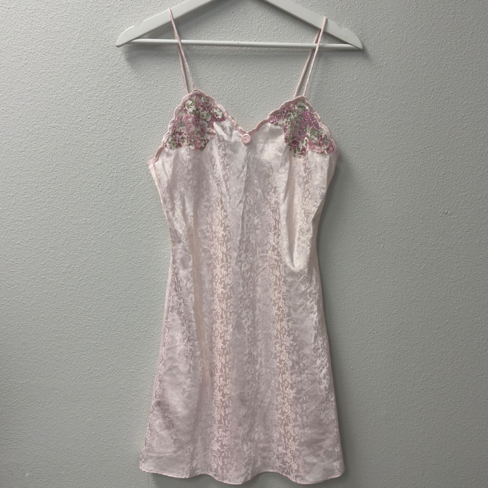 Val Mode Lingerie Nightgown Womens Small Pink Excellent Floral Lace Vintage USA